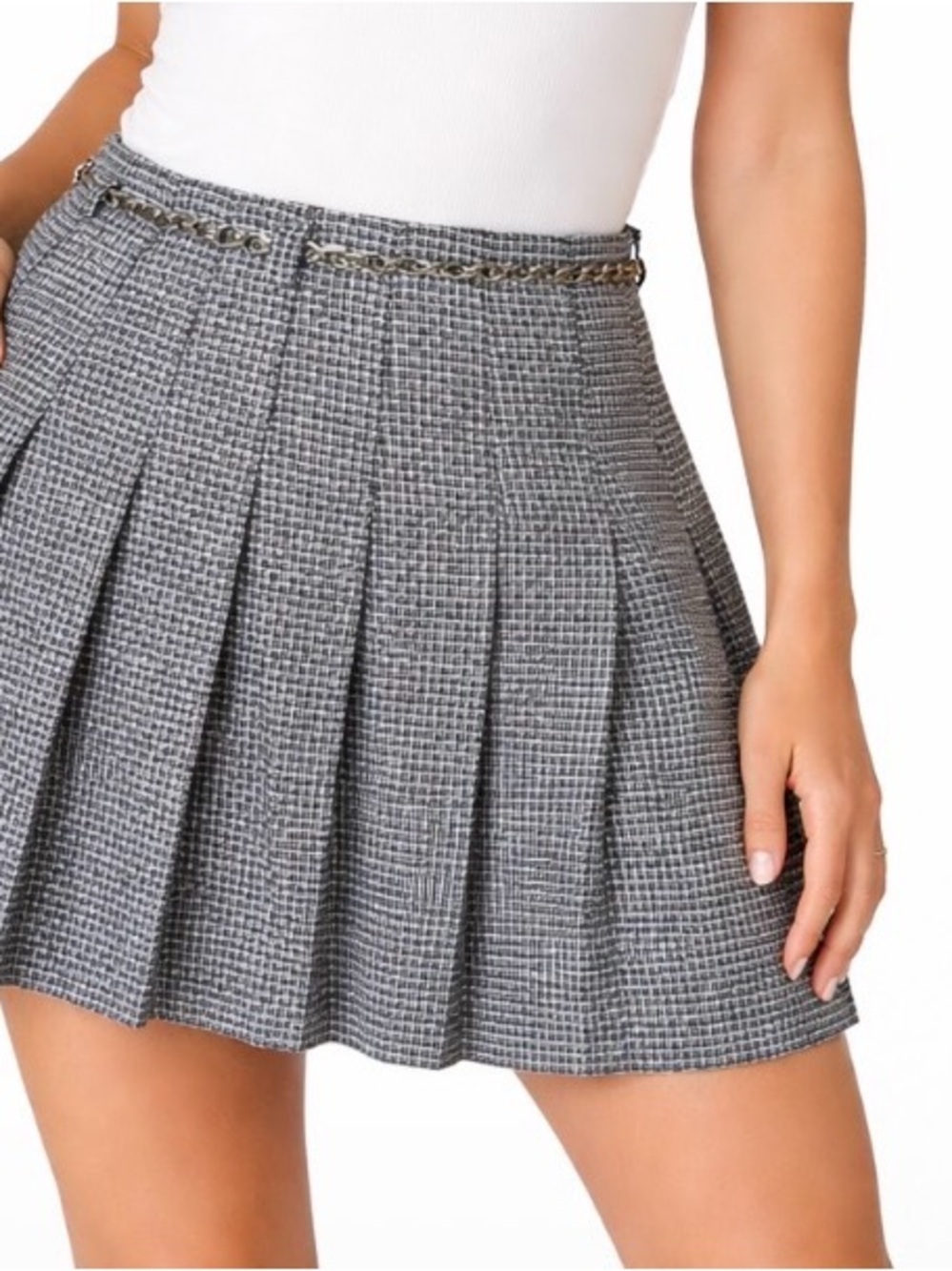 Impair et Pair brand school girl plaid pleated mini skirt with chain belt SZ 7